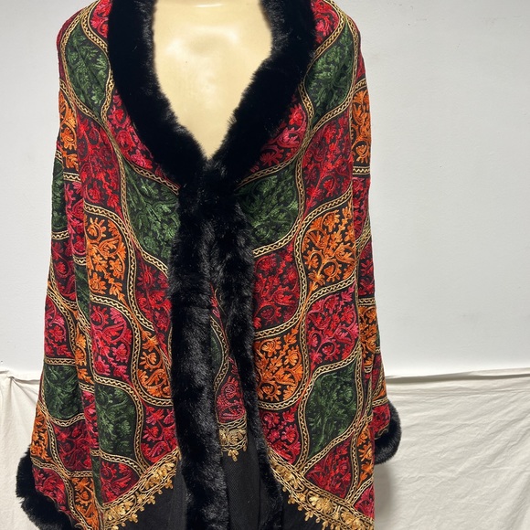 Pashmina shawl stole scarf for women | Wedding shawl | Bridal shawl |with fur - Picture 5 of 11
